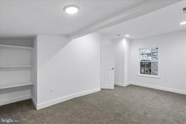 674 WINCHESTER AVE, Martinsburg, WV 25401