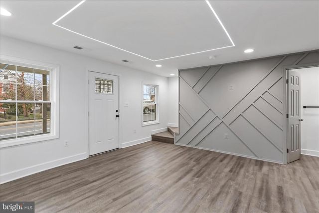 674 WINCHESTER AVE, Martinsburg, WV 25401