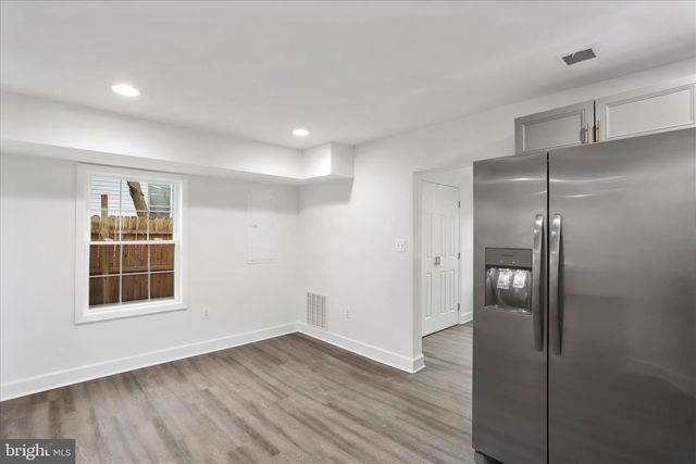 674 WINCHESTER AVE, Martinsburg, WV 25401