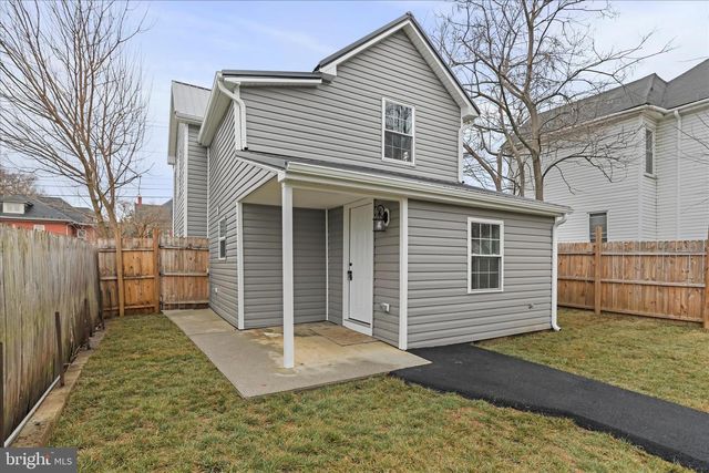 674 WINCHESTER AVE, Martinsburg, WV 25401