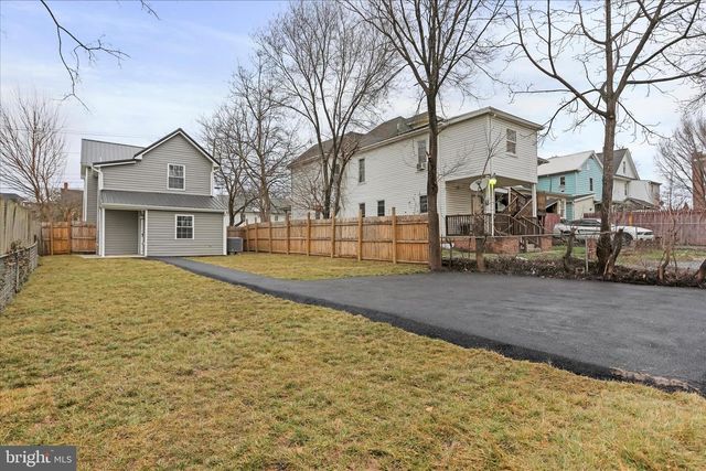 674 WINCHESTER AVE, Martinsburg, WV 25401