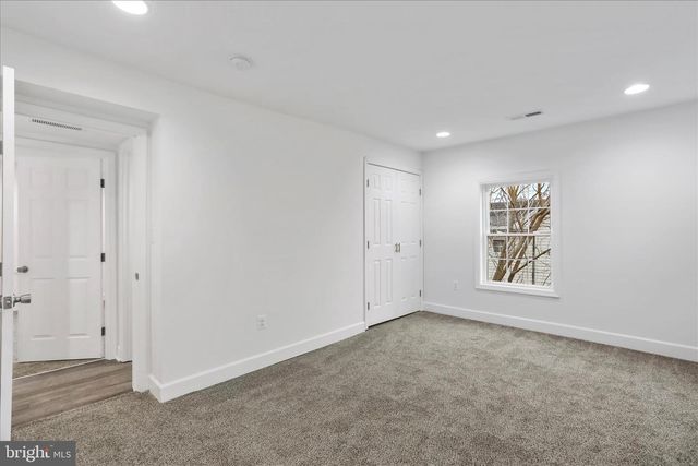 674 WINCHESTER AVE, Martinsburg, WV 25401