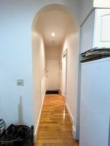 29 Anderson Street 2, Boston, MA 02114