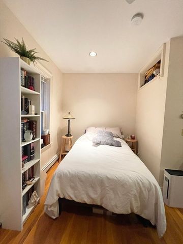 29 Anderson Street 2, Boston, MA 02114