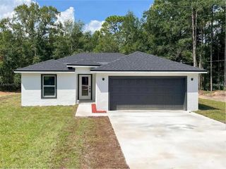 1706 3RD AVENUE, Deland, FL 32724