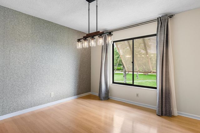 10101 Mangrove Drive 201, Boynton Beach, FL 33437