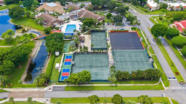 10101 Mangrove Drive 201, Boynton Beach, FL 33437