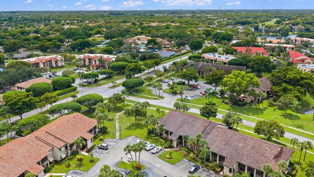 10101 Mangrove Drive 201, Boynton Beach, FL 33437
