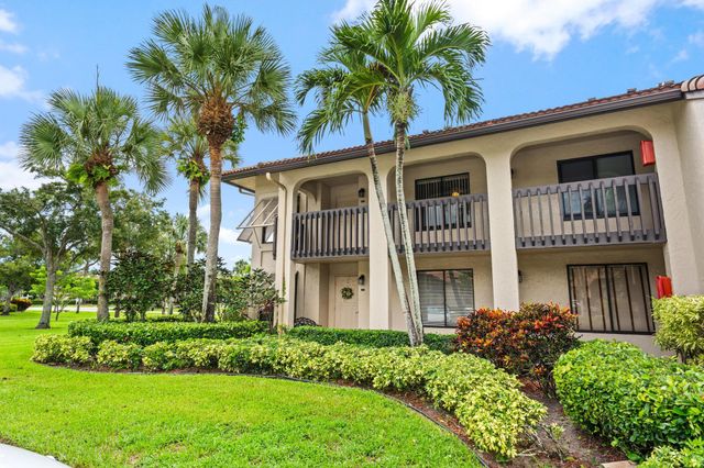 10101 Mangrove Drive 201, Boynton Beach, FL 33437