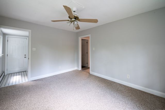 71 County Road, Southington, CT 06444