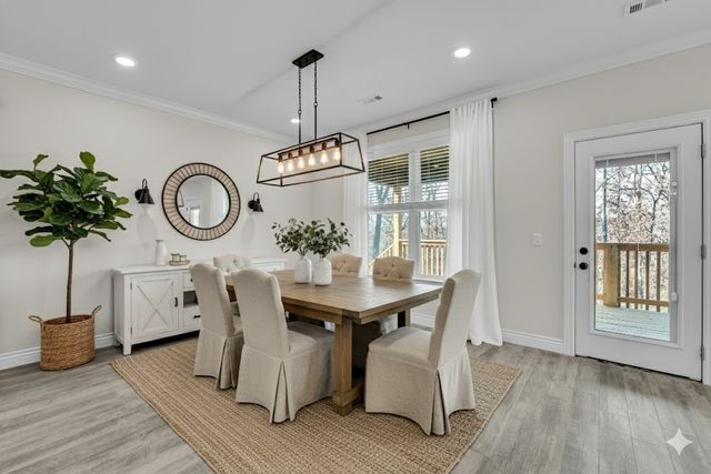 5 Burns Circle, Bella Vista, AR 72714