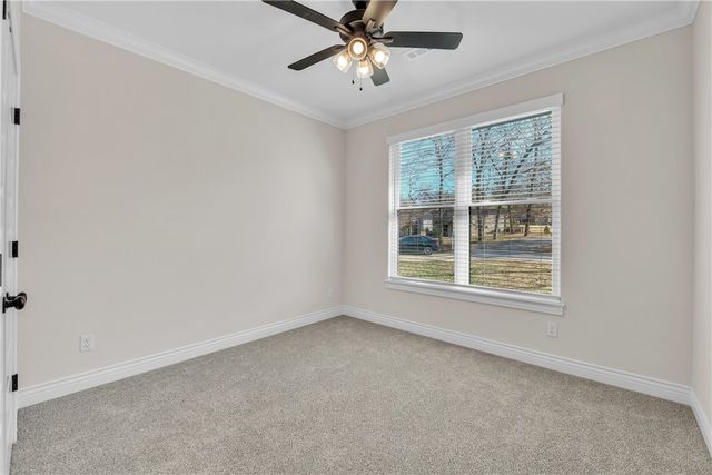 5 Burns Circle, Bella Vista, AR 72714