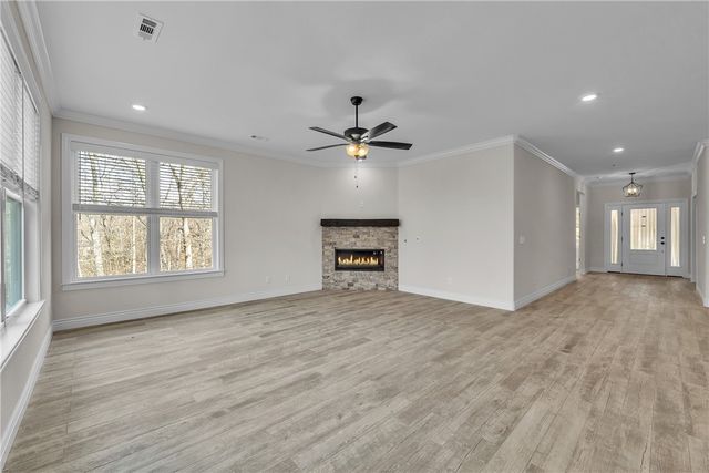 5 Burns Circle, Bella Vista, AR 72714