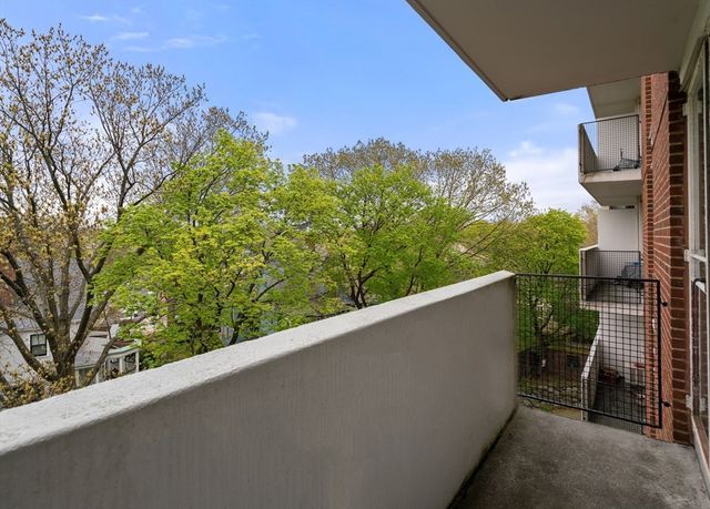 29 Concord Ave 606, Cambridge, MA 02138