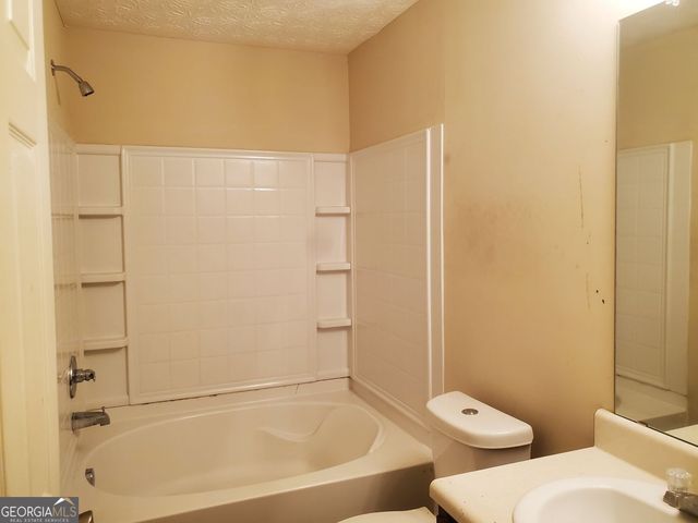 11420 S Grove Drive, Hampton, GA 30228
