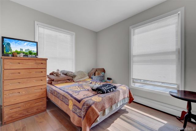 882 Hempstead Turnpike, Franklin Square, NY 11010