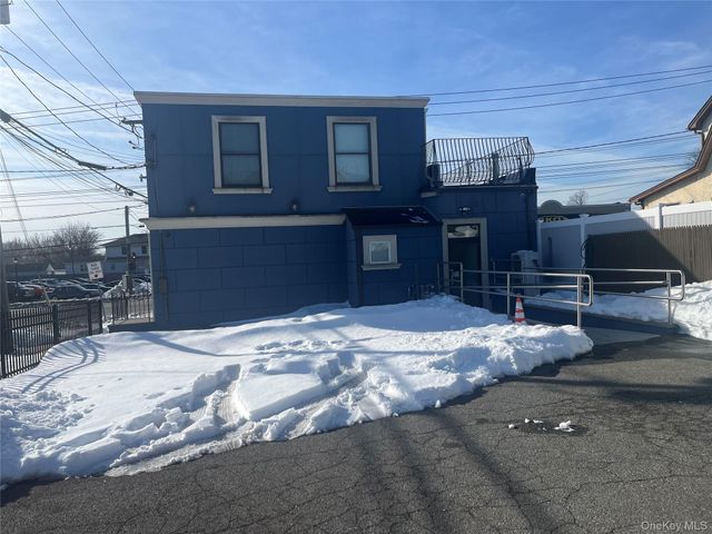 882 Hempstead Turnpike, Franklin Square, NY 11010