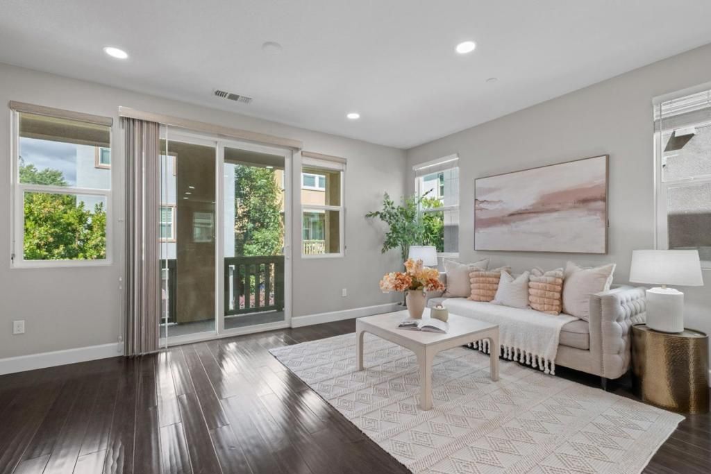 Image 3 of property listing at 795 Opie Court, San Jose, CA 95133
