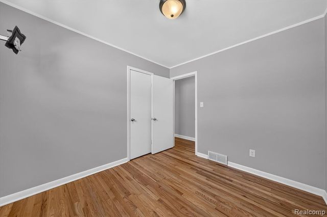 19360 Kinloch Street, Redford, MI 48240