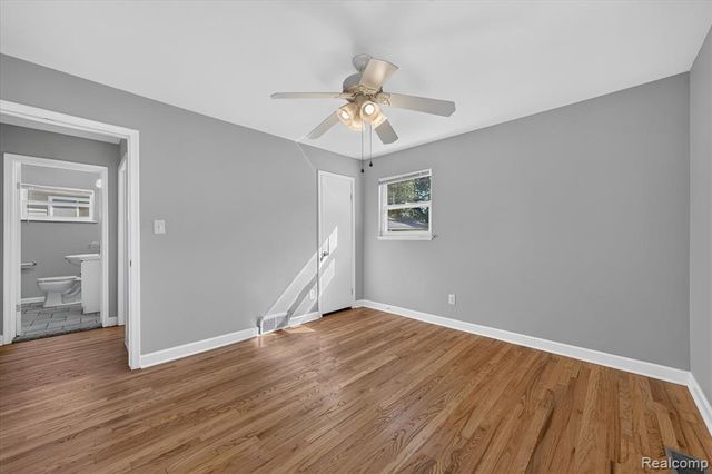 19360 Kinloch Street, Redford, MI 48240