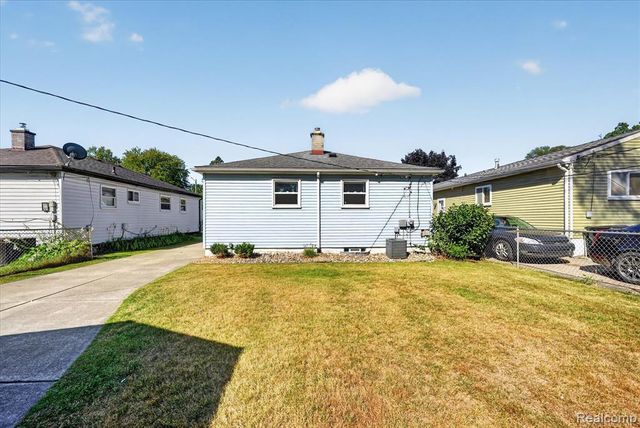 19360 Kinloch Street, Redford, MI 48240