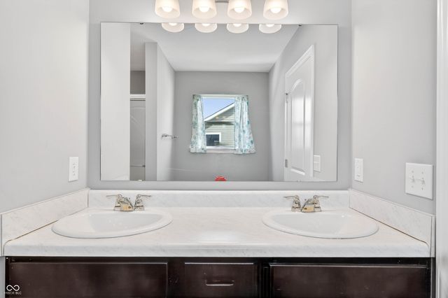 475 Rocky Road, Greenfield, IN 46140