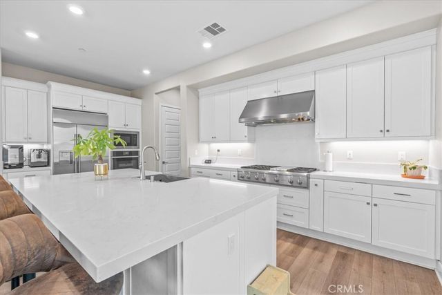 113 Source, Irvine, CA 92618