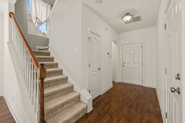 8471 Athens Way, North Charleston, SC 29420