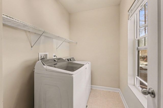 8471 Athens Way, North Charleston, SC 29420