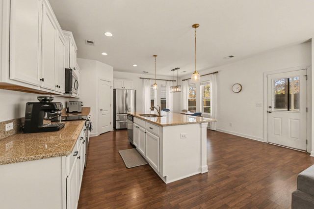 8471 Athens Way, North Charleston, SC 29420