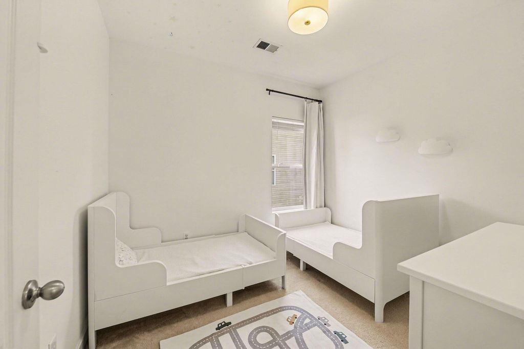 Image 21 of property listing at 8471 Athens Way, North Charleston, SC 29420