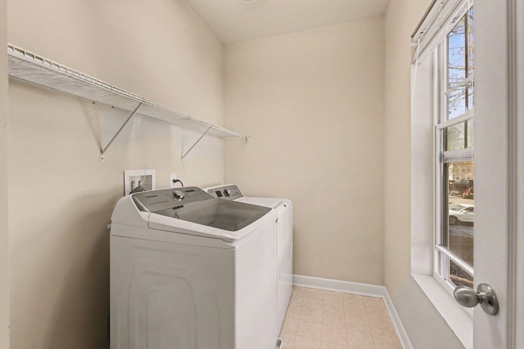 Image 27 of property listing at 8471 Athens Way, North Charleston, SC 29420