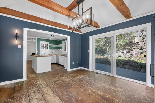 84 Elm St, Blackstone, MA 01504