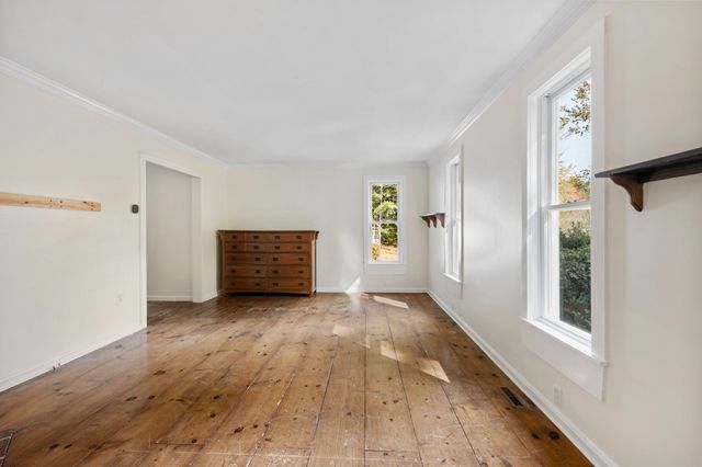 84 Elm St, Blackstone, MA 01504