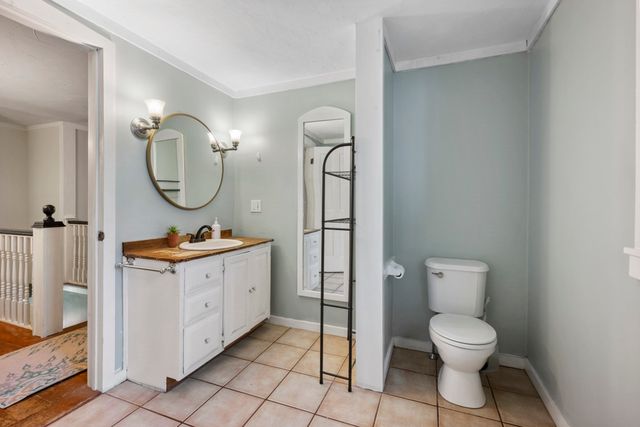 84 Elm St, Blackstone, MA 01504