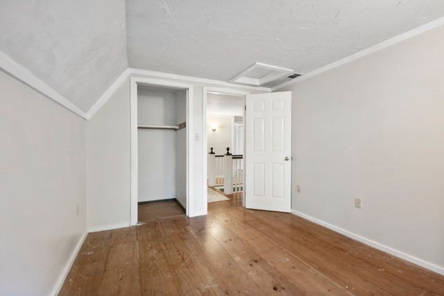 84 Elm St, Blackstone, MA 01504