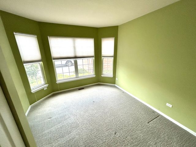 21562 Victory Lake Way, Crest Hill, IL 60403