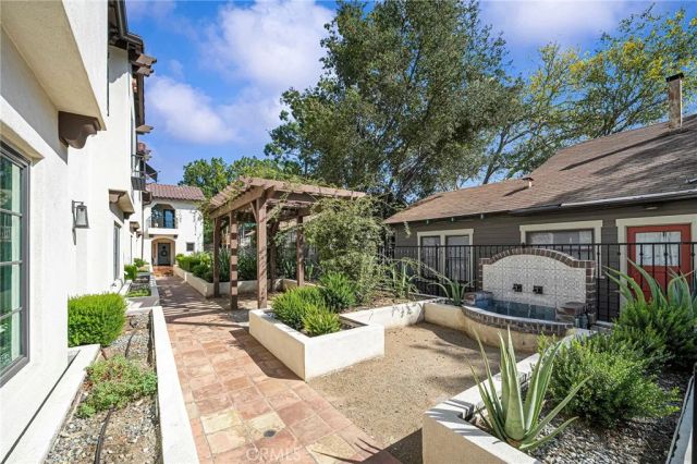 262 N Wilson Avenue 104, Pasadena, CA 91106