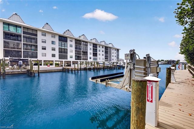 410 Flagship DR 1201, Naples, FL 34108