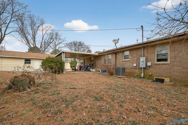 6206 NW Stratford Court, Huntsville, AL 35806