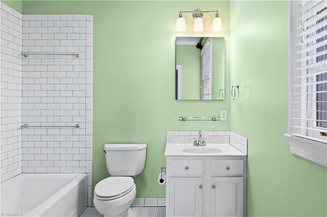 3221 Merion Court, Winston-salem, NC 27104