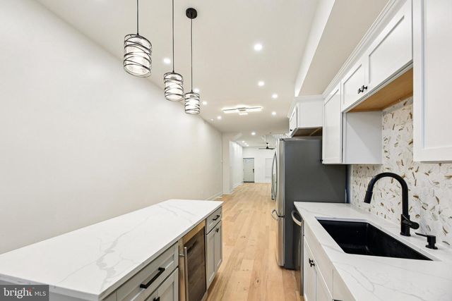 2117 HOMEWOOD AVE, Baltimore, MD 21218