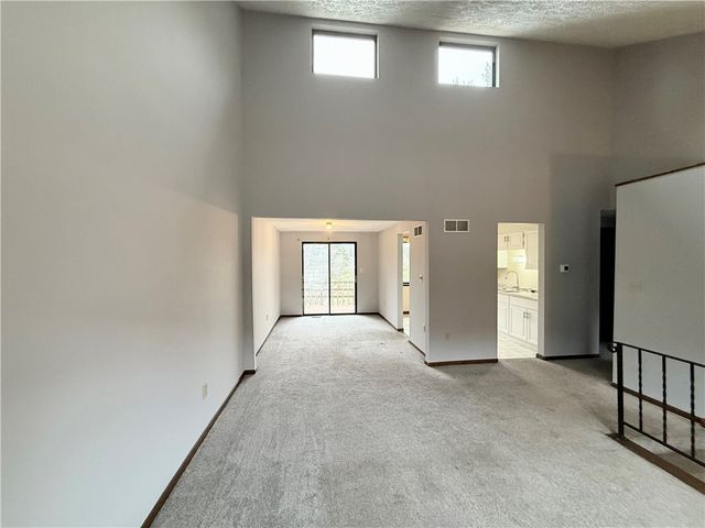 120 Sugar Maple Cir, N Franklin Twp, PA 15301