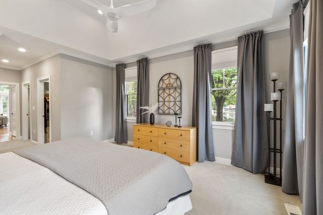 8 S Cottage Rd 8, Belmont, MA 02478