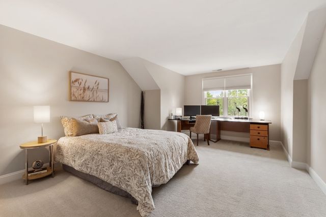 8 S Cottage Rd 8, Belmont, MA 02478