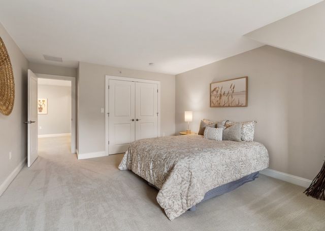 8 S Cottage Rd 8, Belmont, MA 02478