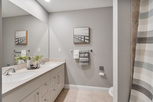 8 S Cottage Rd 8, Belmont, MA 02478