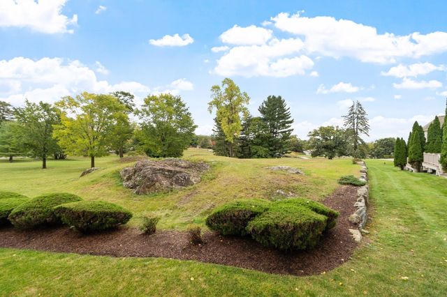 8 S Cottage Rd 8, Belmont, MA 02478