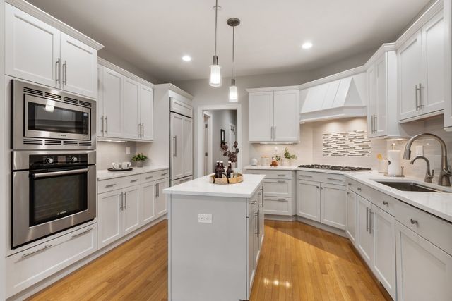 8 S Cottage Rd 8, Belmont, MA 02478