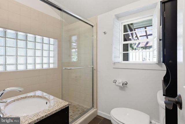 6432 ICHABOD PL, Falls Church, VA 22042